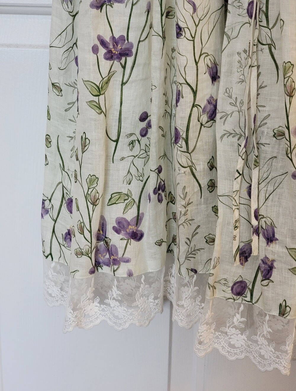 Linennaive Short Sleeve Linen Midi Floral Dress With Lace - Picture 7 of 10